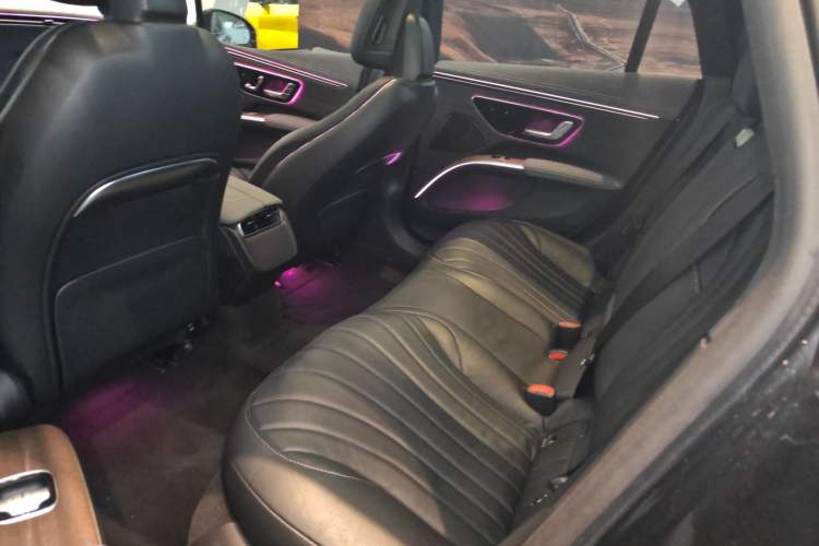 Used Mercedes-Benz EQS 2022 Updated Version 450+ Pioneer Edition Left Rear Seat
