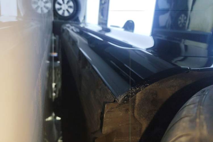 Used Mercedes-Benz EQS 2022 Updated Version 450+ Pioneer Edition Left Side Sill