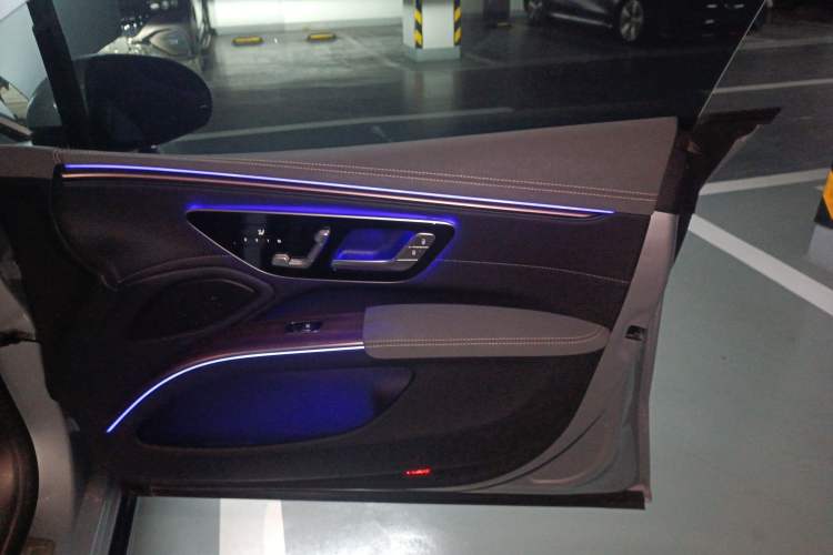 Used Mercedes-Benz EQS 2022 Updated Version 450+ Pioneer Edition Right Front Door Interior