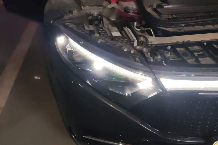 Used Mercedes-Benz EQS 2022 450+ Pioneer Edition Right Front Headlight