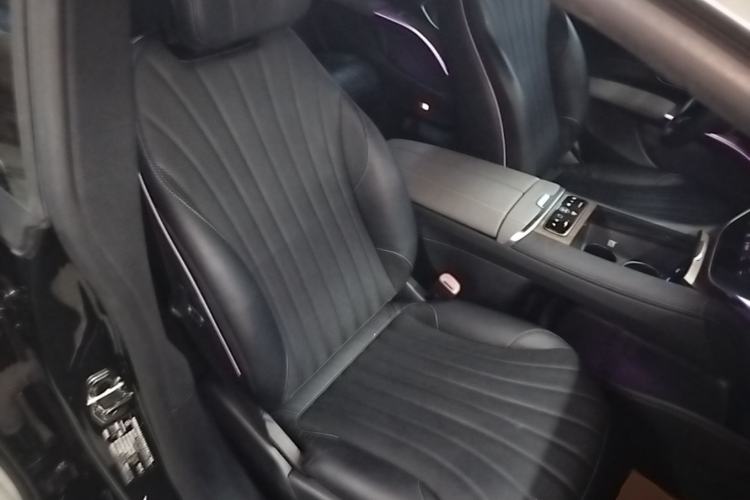 Used Mercedes-Benz EQS 2022 Updated Version 450+ Pioneer Edition Right Front Seat