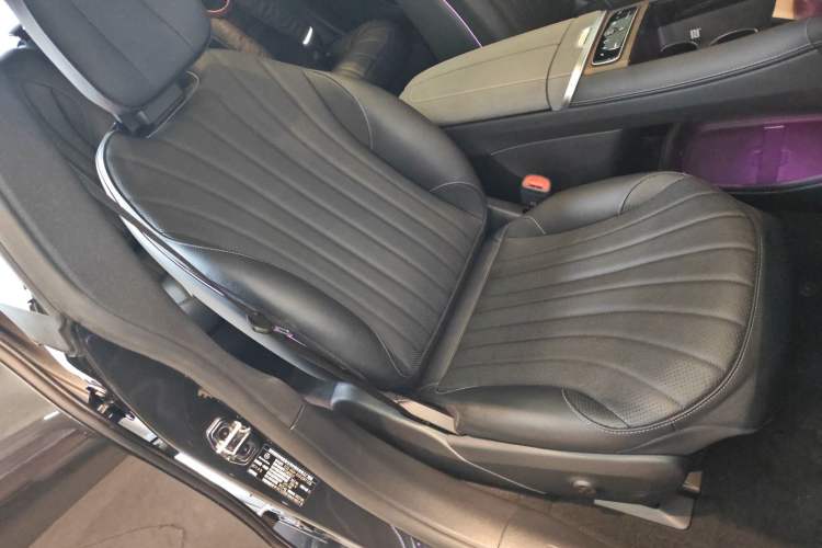 Used Mercedes-Benz EQS 2022 Updated Version 450+ Pioneer Edition Right Front Seat