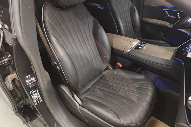 Used Mercedes-Benz EQS 2022 Updated Version 450+ Pioneer Edition Right Front Seat