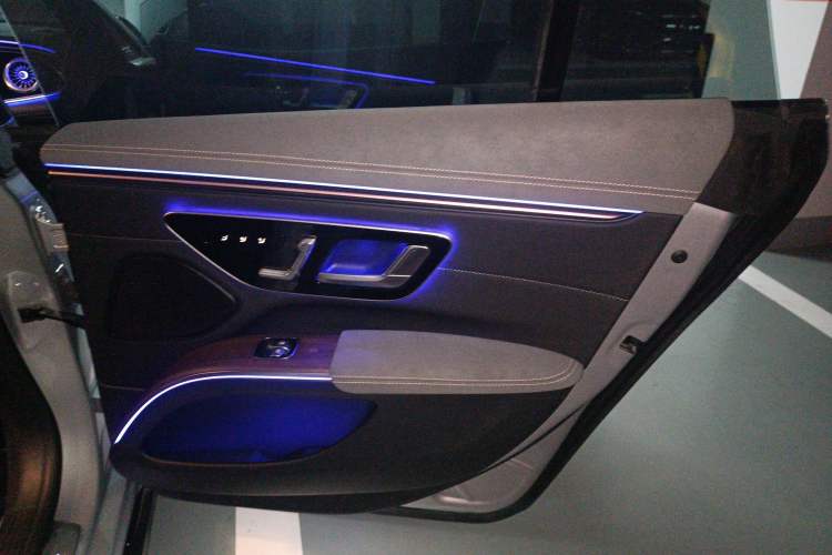 Used Mercedes-Benz EQS 2022 Updated Version 450+ Pioneer Edition Right Rear Door Interior