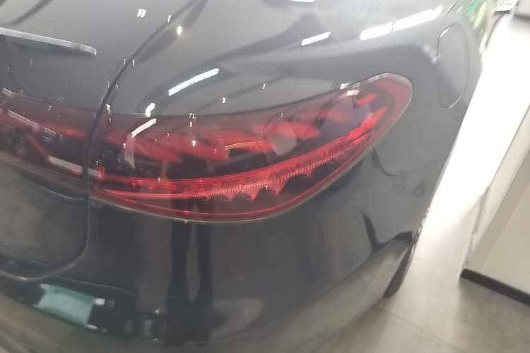 Used Mercedes-Benz EQS 2022 Updated Version 450+ Pioneer Edition Right Rear Taillight