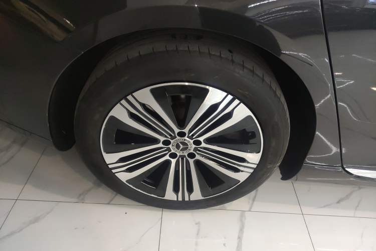 Used Mercedes-Benz EQS 2022 Updated Version 450+ Pioneer Edition Right Rear Wheel Hub