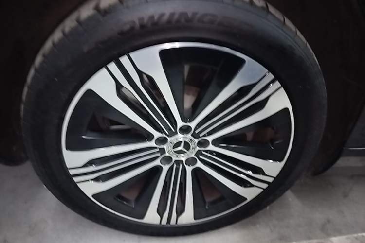 Used Mercedes-Benz EQS 2022 Updated Version 450+ Pioneer Edition Right Rear Wheel Hub
