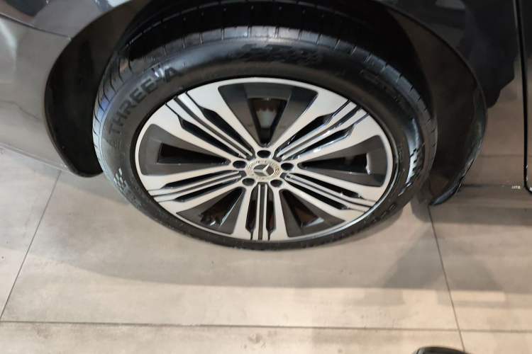 Used Mercedes-Benz EQS 2022 Updated Version 450+ Pioneer Edition Right Rear Wheel Hub