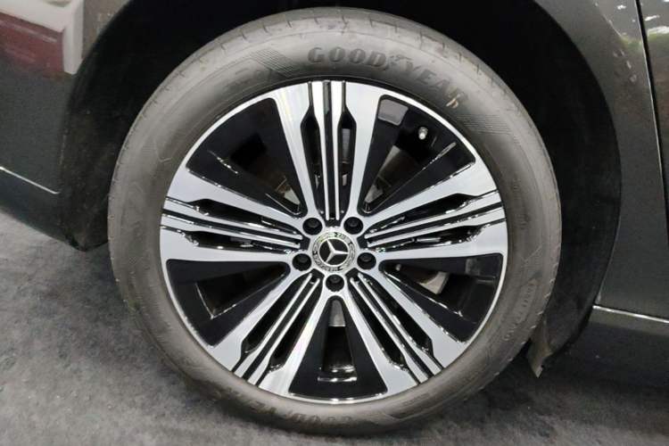 Used Mercedes-Benz EQS 2022 450+ Pioneer Edition Right Rear Wheel Hub