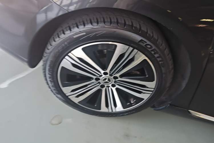 Used Mercedes-Benz EQS 2022 Updated Version 450+ Pioneer Edition Right Rear Wheel Hub
