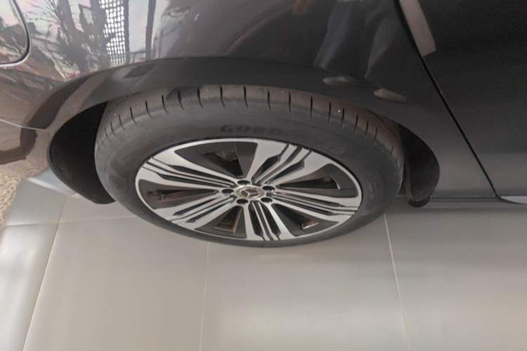 Used Mercedes-Benz EQS 2022 Updated Version 450+ Pioneer Edition Right Rear Wheel Hub