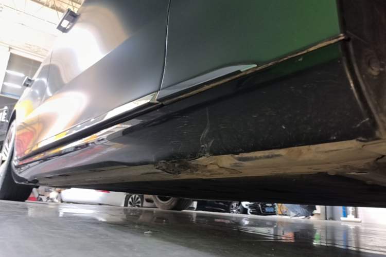 Used Mercedes-Benz EQS 2022 Updated Version 450+ Pioneer Edition Right Side Sill