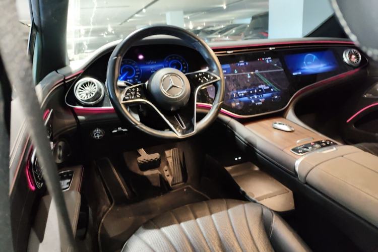 Used Mercedes-Benz EQS 2022 Updated Version 450+ Pioneer Edition Steering Wheel