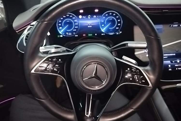 Used Mercedes-Benz EQS 2022 Updated Version 450+ Pioneer Edition Steering Wheel