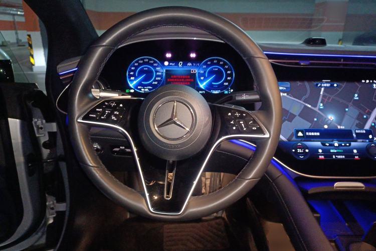 Used Mercedes-Benz EQS 2022 Updated Version 450+ Pioneer Edition Steering Wheel