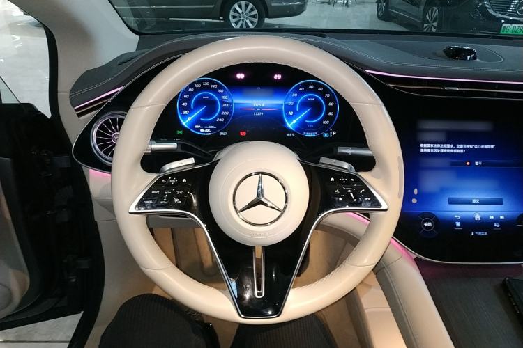 Used Mercedes-Benz EQS 2022 Updated Version 450+ Luxury Edition Steering Wheel