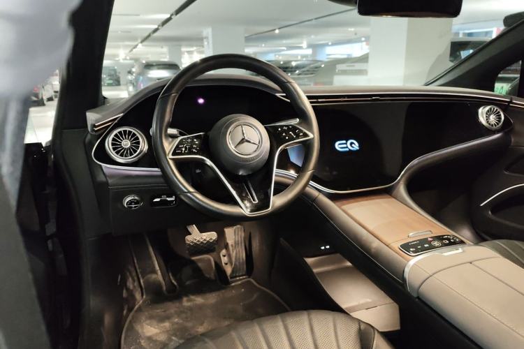 Used Mercedes-Benz EQS 2022 Updated Version 450+ Pioneer Edition Steering Wheel