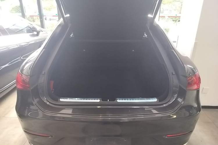 Used Mercedes-Benz EQS 2022 Updated Version 450+ Pioneer Edition Trunk