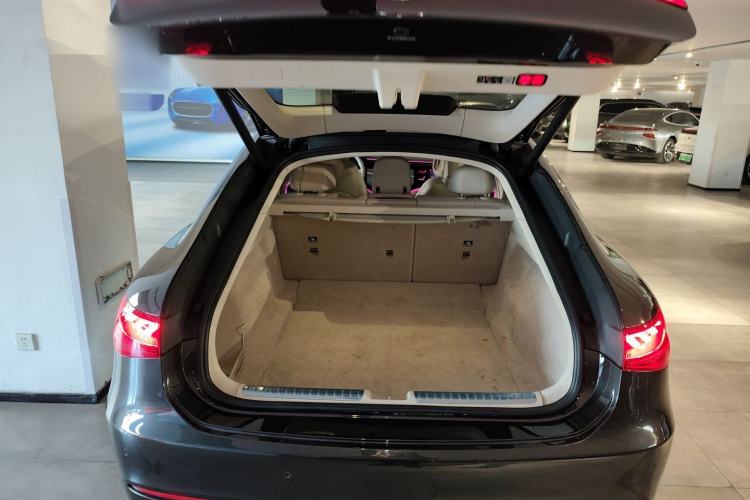 Used Mercedes-Benz EQS 2022 Updated Version 450+ Pioneer Edition Trunk