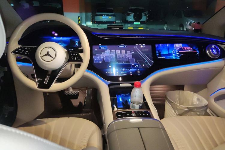 Used Mercedes-Benz EQS 2022 Updated Version 450+ Pioneer Edition Center Console