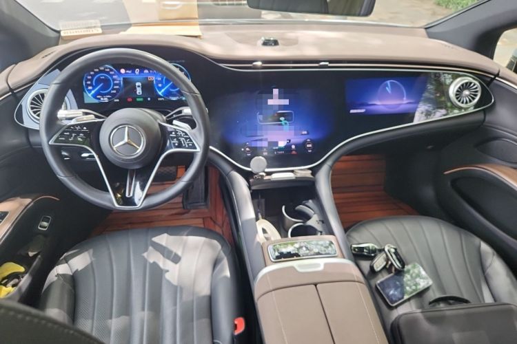 Used Mercedes-Benz EQS 2022 Updated Version 450+ Pioneer Edition Center Console