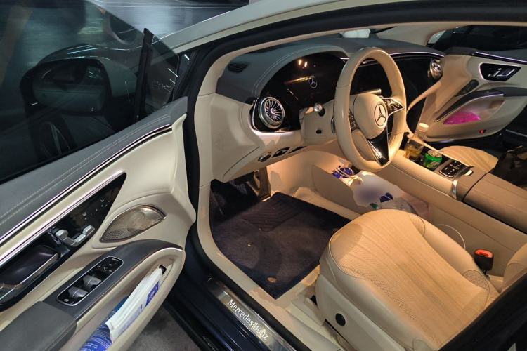 Used Mercedes-Benz EQS 2022 Updated Version 450+ Luxury Edition Driver Seat