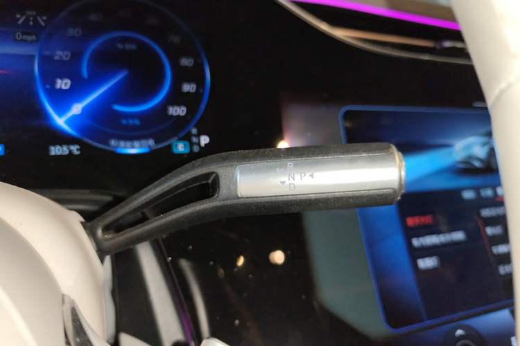 Used Mercedes-Benz EQS 2022 Updated Version 450+ Pioneer Edition Gear Lever