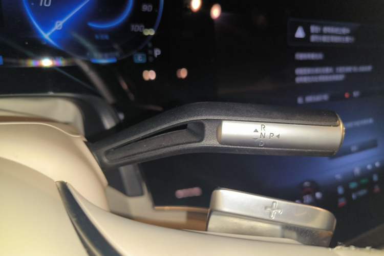 Used Mercedes-Benz EQS 2022 Updated Version 450+ Luxury Edition Gear Lever