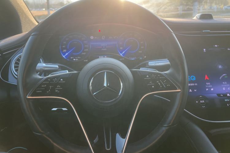 Used Mercedes-Benz EQS 2022 Updated Version 450+ Pioneer Edition Interior 11