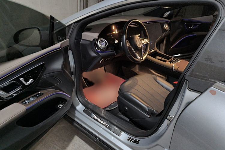 Used Mercedes-Benz EQS 2022 450+ Pioneer Edition Interior 3