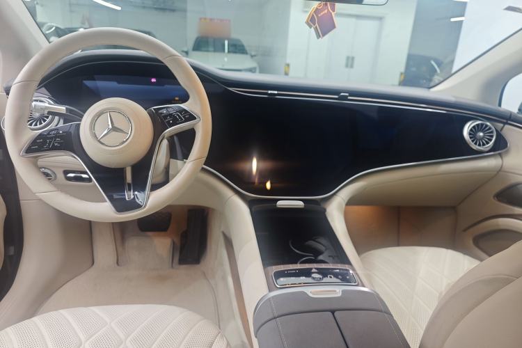 Used Mercedes-Benz EQS 2022 580 4MATIC Interior 3