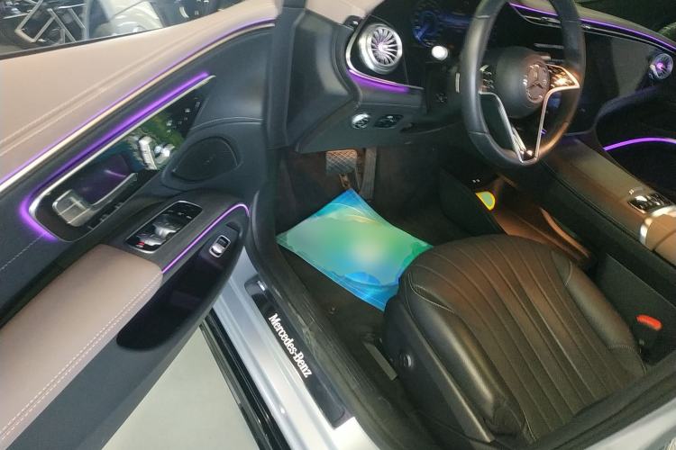 Used Mercedes-Benz EQS 2022 Updated Version 450+ Luxury Edition Interior 3