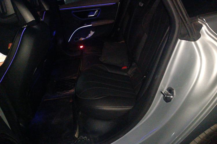 Used Mercedes-Benz EQS 2022 450+ Pioneer Edition Interior 4