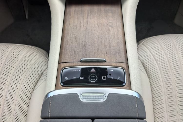 Used Mercedes-Benz EQS 2022 Updated Version 450+ Pioneer Edition Interior 5