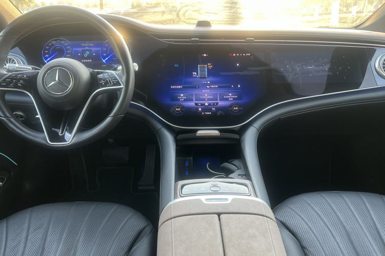Used Mercedes-Benz EQS 2022 Updated Version 450+ Pioneer Edition Interior 7