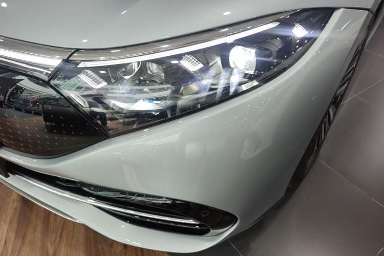 Used Mercedes-Benz EQS 2022 Updated Version 450+ Pioneer Edition Left Front Headlight