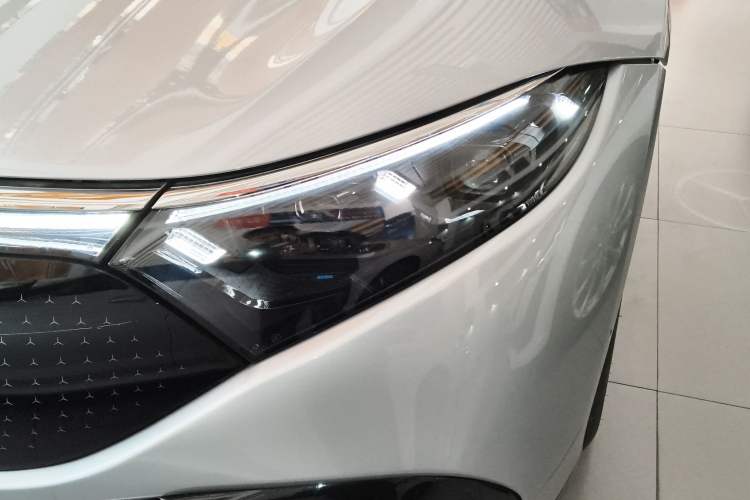 Used Mercedes-Benz EQS 2022 450+ Pioneer Edition Left Front Headlight