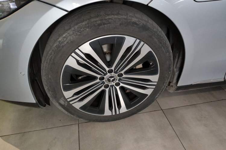 Used Mercedes-Benz EQS 2022 Updated Version 450+ Pioneer Edition Left Front Wheel Hub