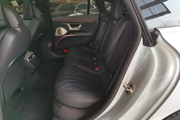 Used Mercedes-Benz EQS 2022 Updated Version 450+ Pioneer Edition Left Rear Seat