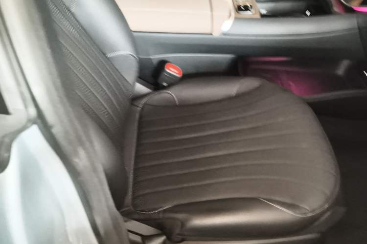 Used Mercedes-Benz EQS 2022 450+ Pioneer Edition Right Front Seat