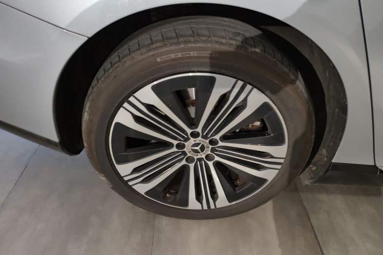 Used Mercedes-Benz EQS 2022 Updated Version 450+ Pioneer Edition Right Rear Wheel Hub
