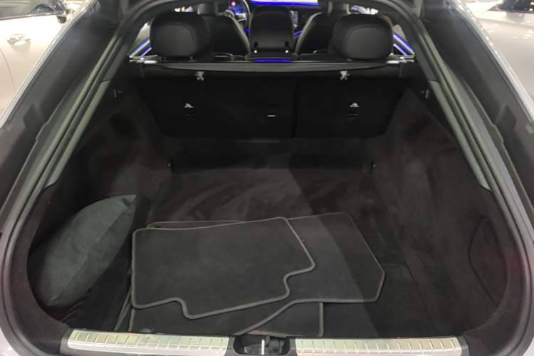 Used Mercedes-Benz EQS 2022 Updated Version 450+ Pioneer Edition Trunk