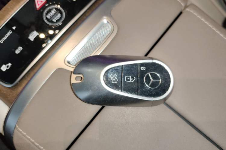 Used Mercedes-Benz EQS 2022 Updated Version 450+ Pioneer Edition Vehicle Key