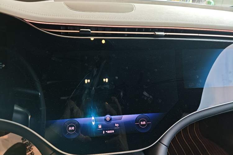Used Mercedes-Benz EQS 2022 Updated Version 450+ Luxury Edition Audio And AC Panel