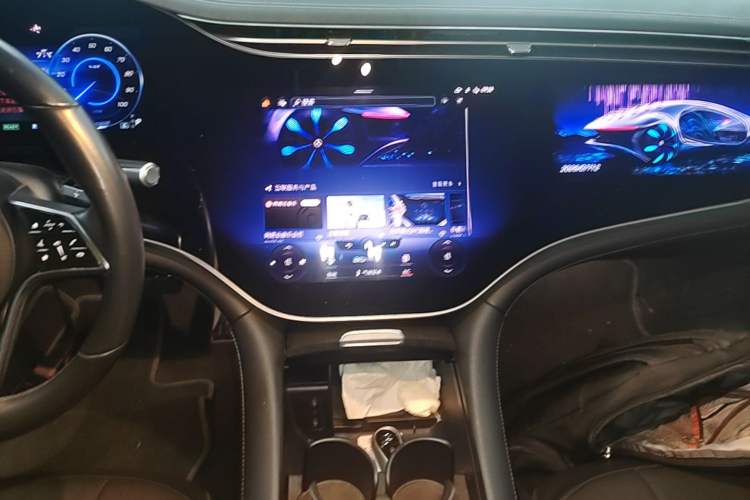 Used Mercedes-Benz EQS 2022 450+ Pioneer Edition Audio And AC Panel