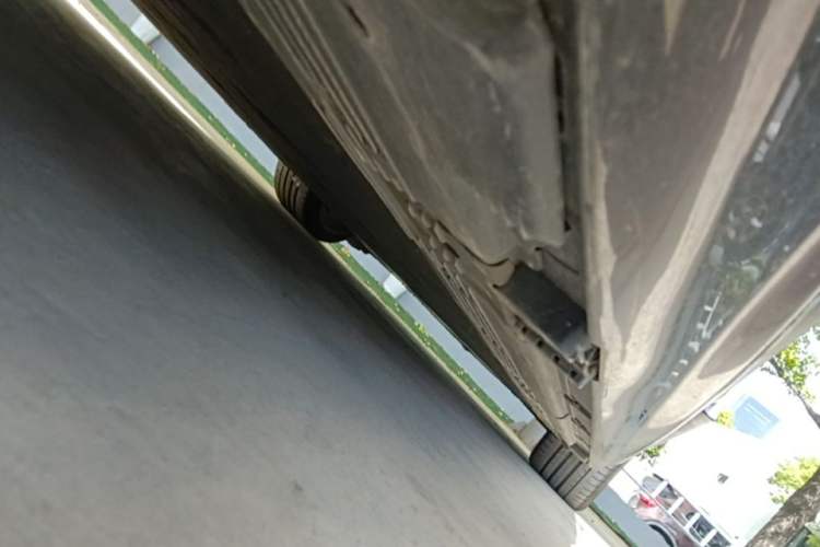 Used Mercedes-Benz EQS 2022 Updated 580 4MATIC Chassis Front Right