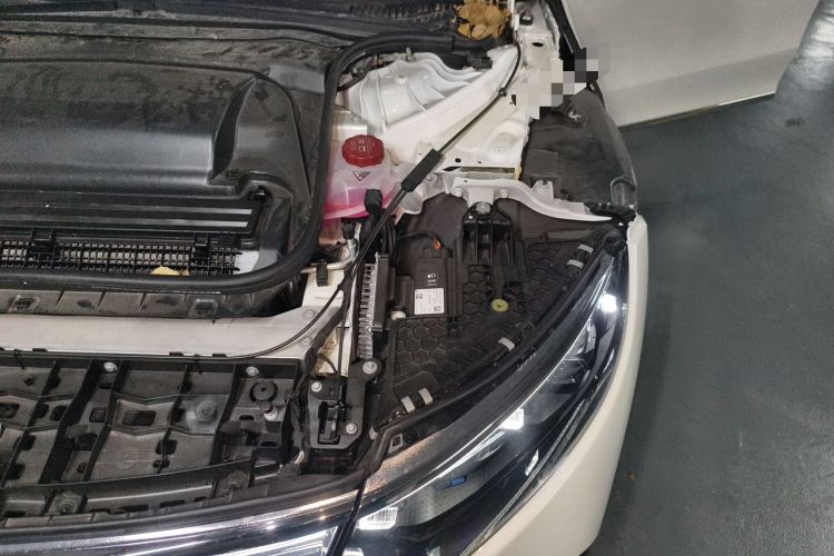 Used Mercedes-Benz EQS 2022 580 4MATIC Engine Bay Left