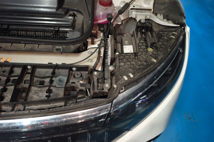 Used Mercedes-Benz EQS 2022 450+ Pioneer Edition Engine Bay Left