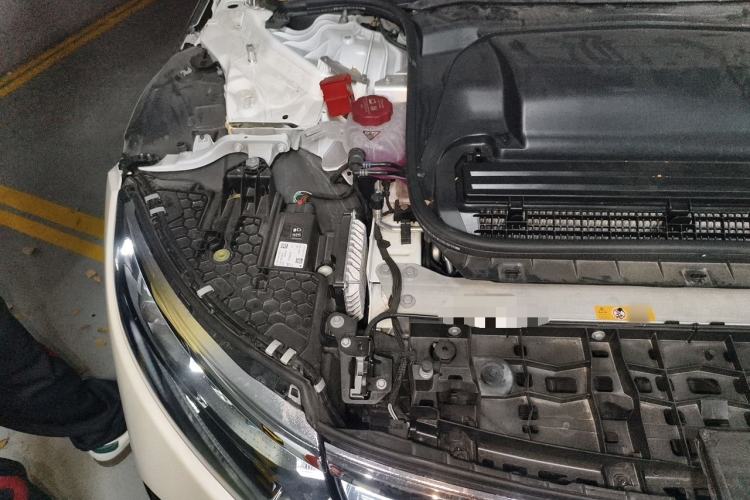 Used Mercedes-Benz EQS 2022 580 4MATIC Engine Bay Right