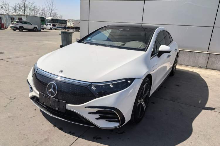 Used Mercedes-Benz EQS 2022 Updated Version 450+ Luxury Edition Exterior 4